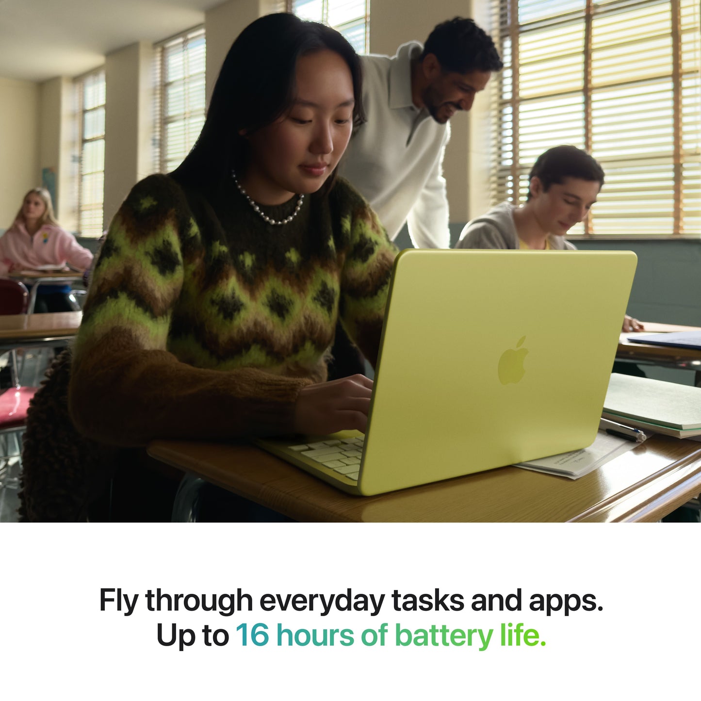 MacBook_13-in_Touch_ID_A18_Pro_Silver_PDP_Image_Position_4__en-ME